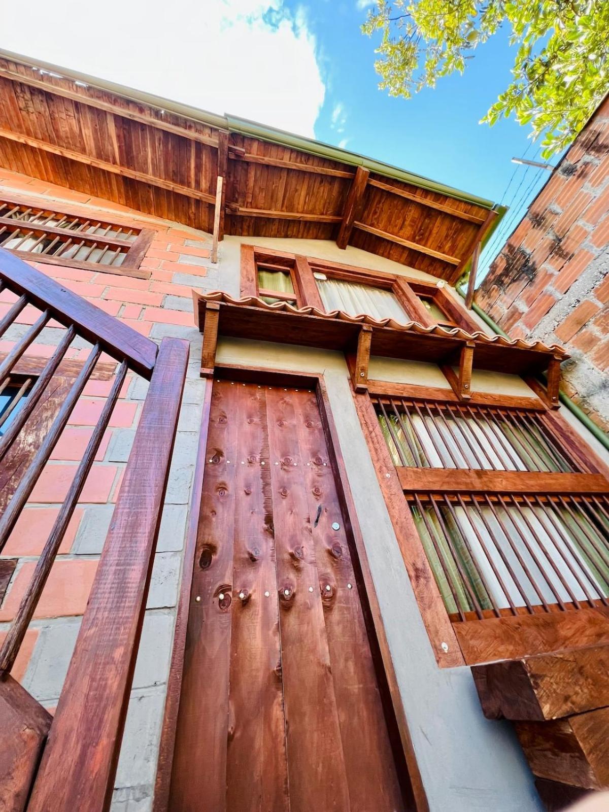 Next To The Airport - Cute Home Рионегро Экстерьер фото